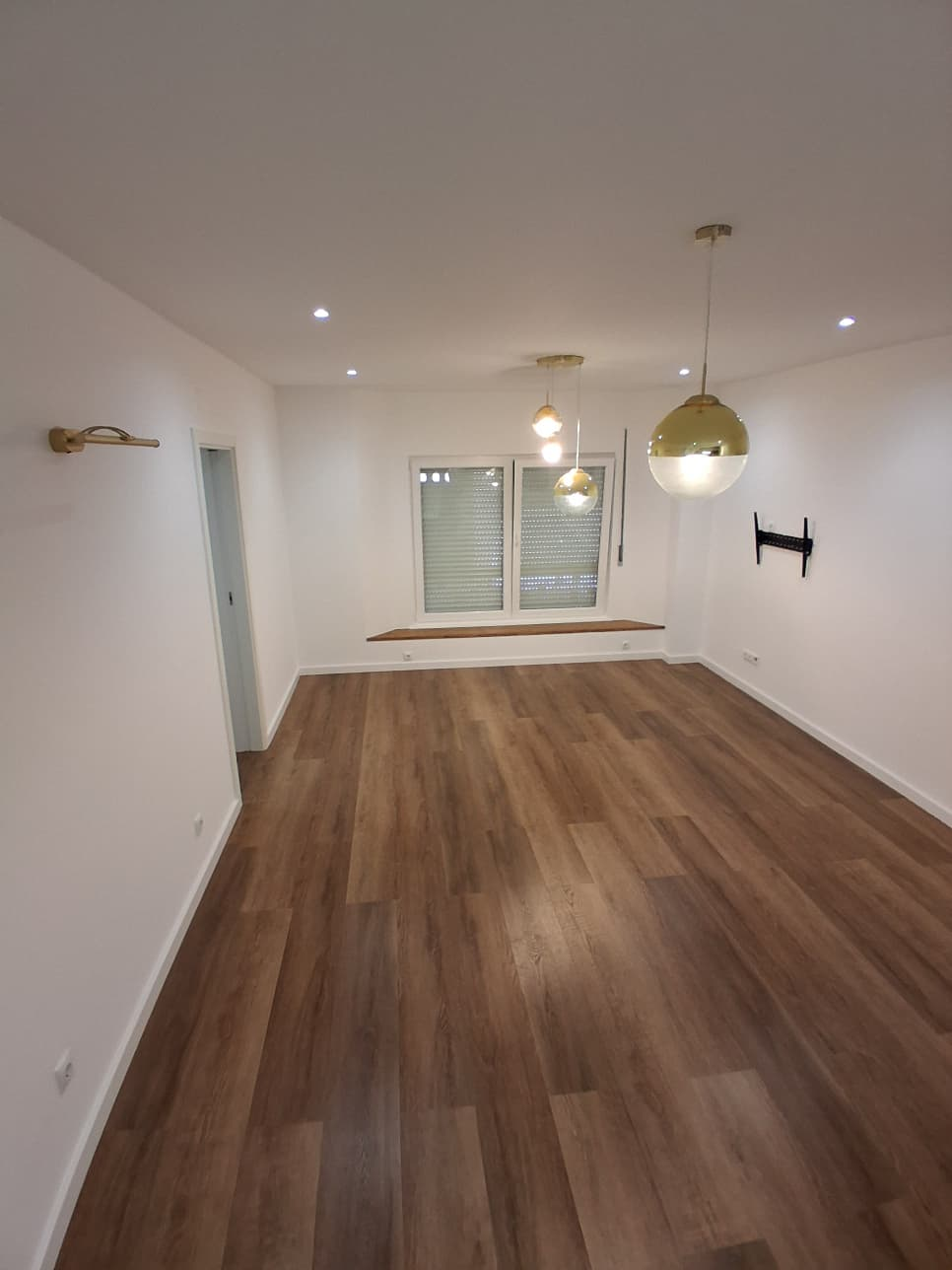 Sala principal renovada, obra concluída pela Distak